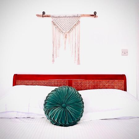 Gordy Hall -Sea Facing Welsh Cottage With Stunning Views Pendine Ngoại thất bức ảnh
