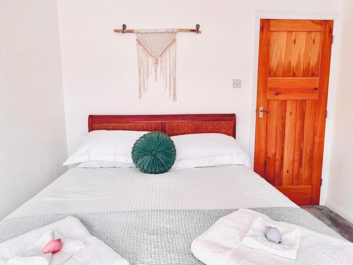 Gordy Hall -Sea Facing Welsh Cottage With Stunning Views Pendine Ngoại thất bức ảnh