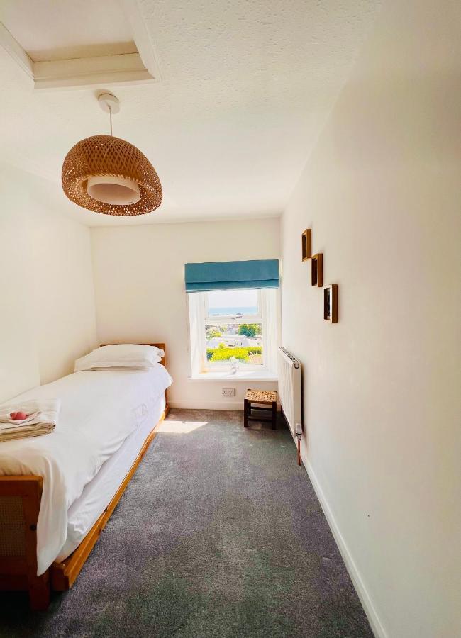 Gordy Hall -Sea Facing Welsh Cottage With Stunning Views Pendine Ngoại thất bức ảnh